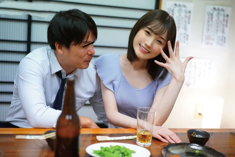 Vợ xin anh xã đi họp lớp rồi mất liên lạc sau khi tình cũ đưa vào khách sạn